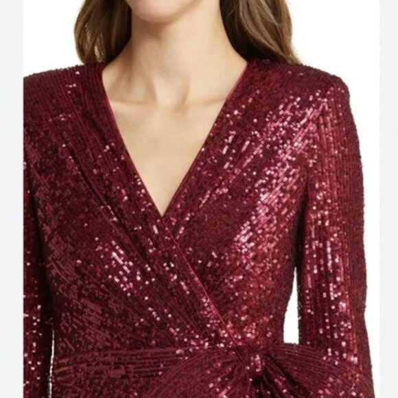 NWT Eliza J Red Sequin Top Long Sleeve Stretch V-Neck Tie Waist Faux Wrap Size 6 - Picture 1 of 4